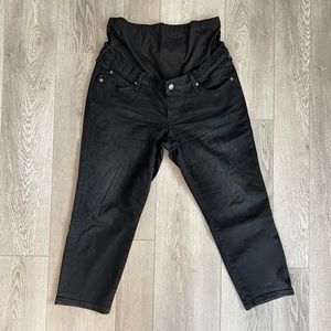 Gap | Maternity Girlfriend Jeans (Full Panel)